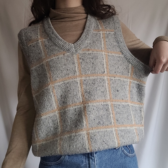 Vintage Other - Vintage Jantzen Gray Pullover Sweater Vest